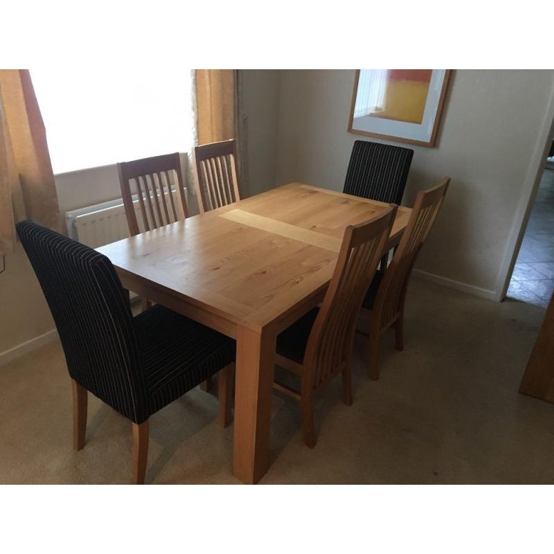 Oak Extending Table and 6 Chairs