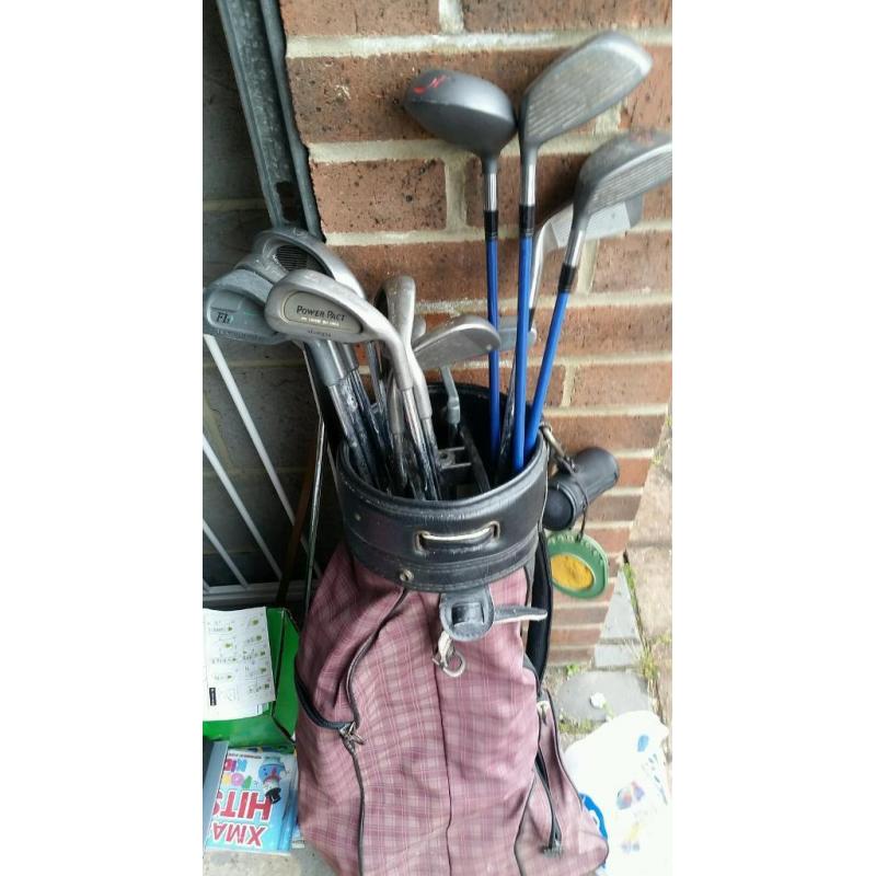 set of golf clubs. ..Ideal for beginners