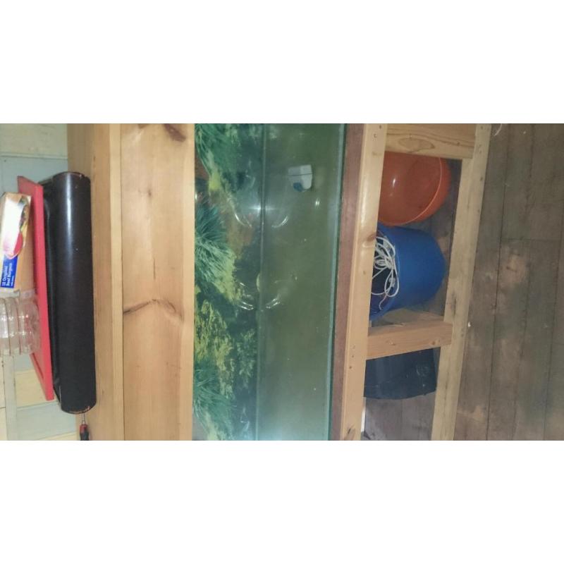 4 ft fish tank