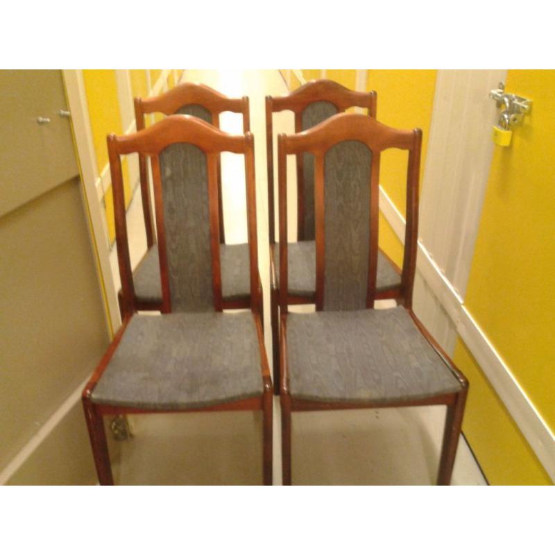 4 dining chairs,mahogany,solid wood,good condition,match my round table