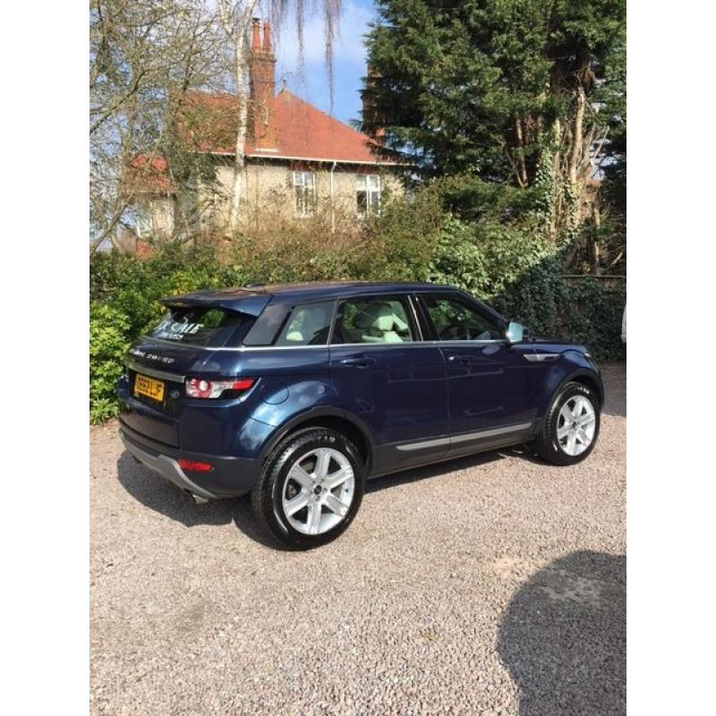 Pristine Range Rover Evoque Prestige SD4 4x4 with cream leather interior, superb, FSH