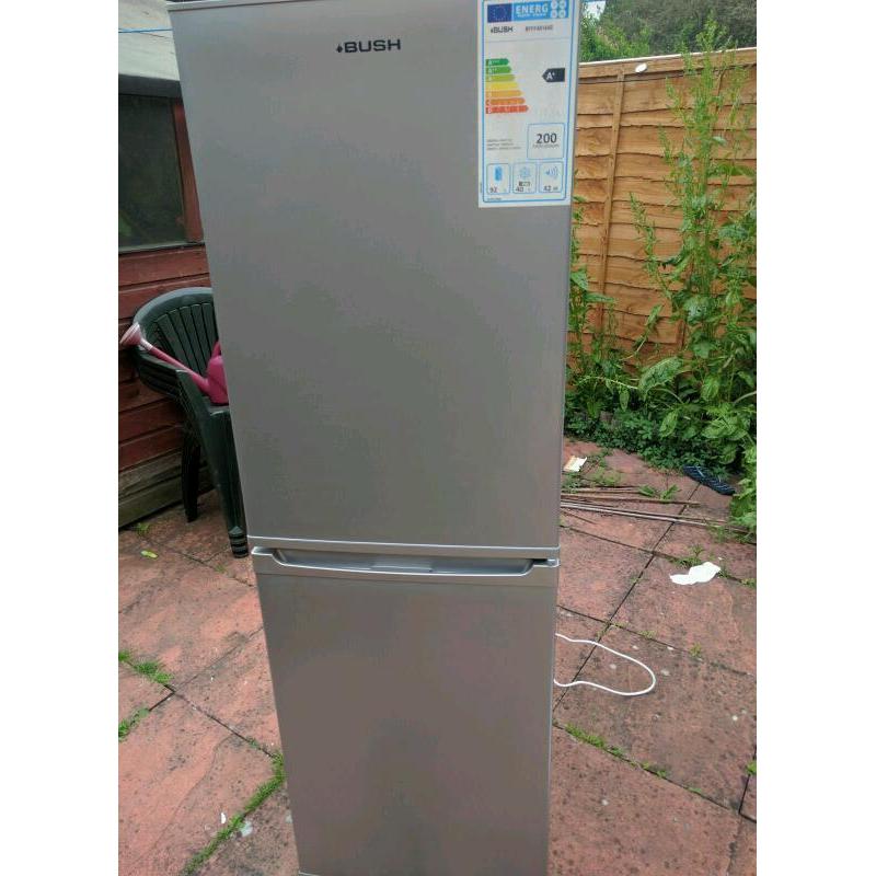 Bush Frost free Fridge freezer