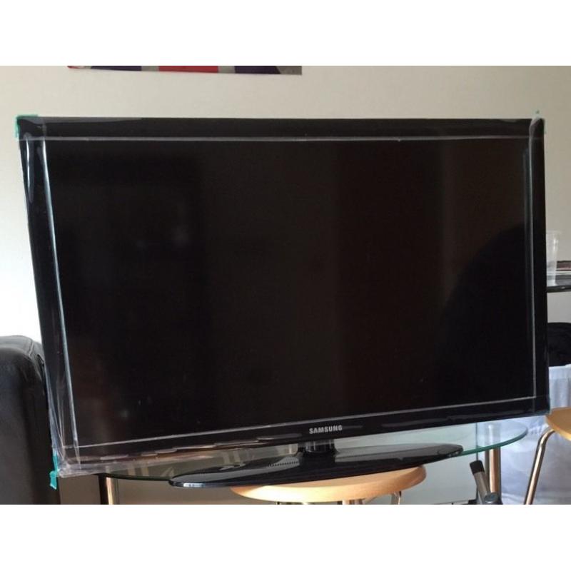 Samsung TV 32 inch 1080p