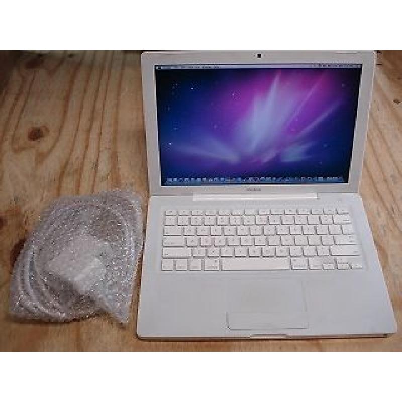 Macbook Apple mac laptop 320gb hard drive fully working