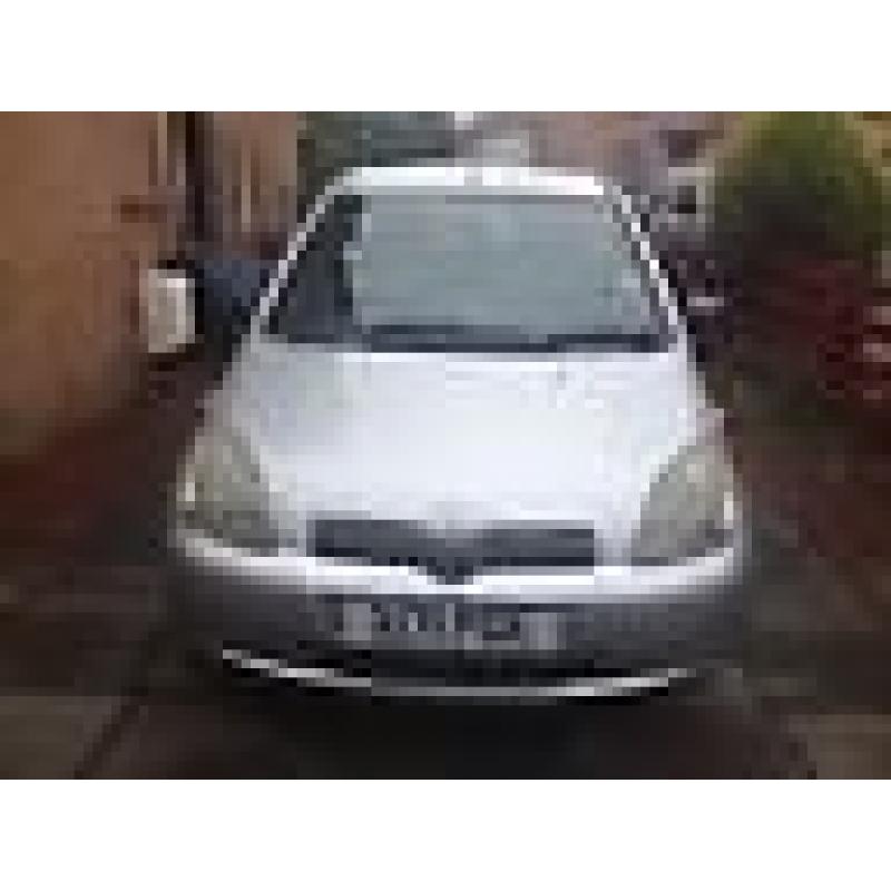 TOYOTA YARIS SR, 1.3 petrol, 3 door hatchback.