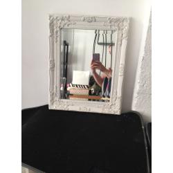 Vintage style mirror