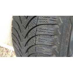 215 / 60 R16 Michelin Alpin (x3 part worn) and Energy (x1 nearly new) tyres and steel wheels