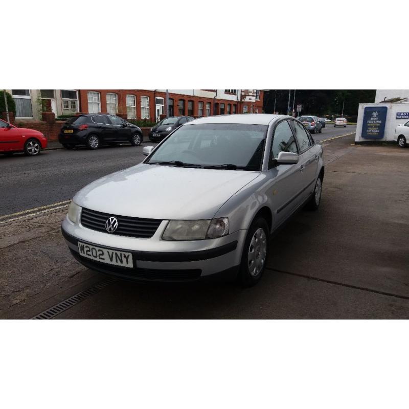 2000(W)VW PASSAT 1.8 MET SILVER,LOW MILES,LONG MOT,CLEAN CAR,GREAT VALUE!