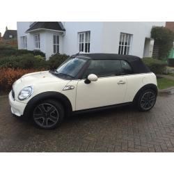 Mini Cooper S convertible Pepper white