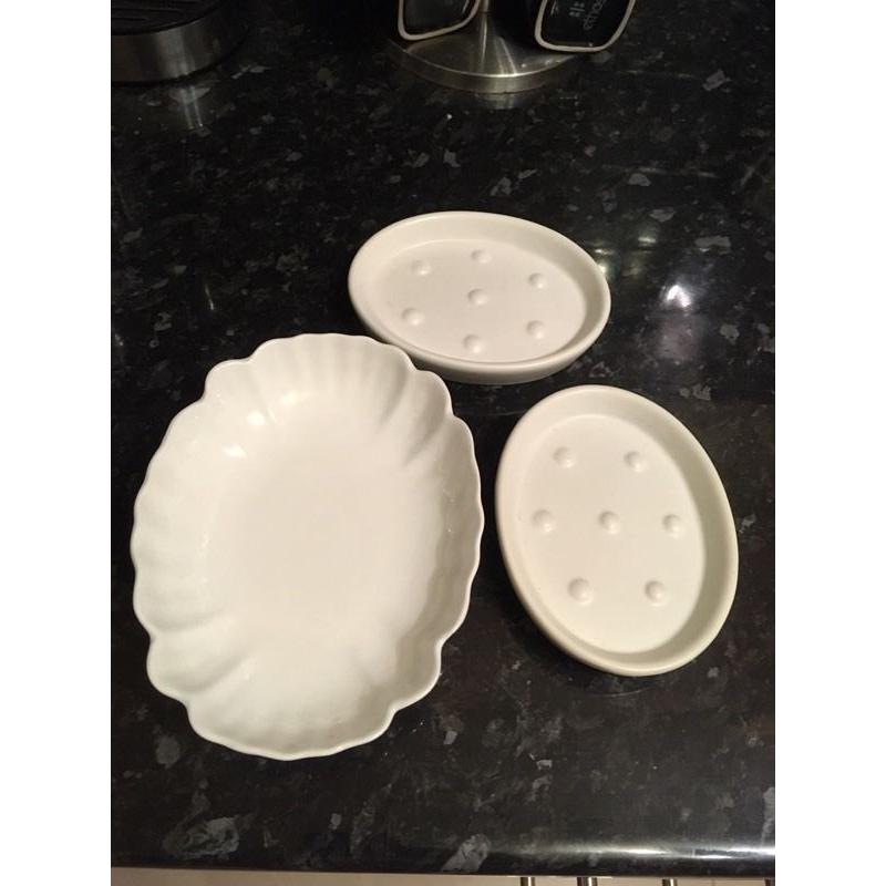 Soap dishes