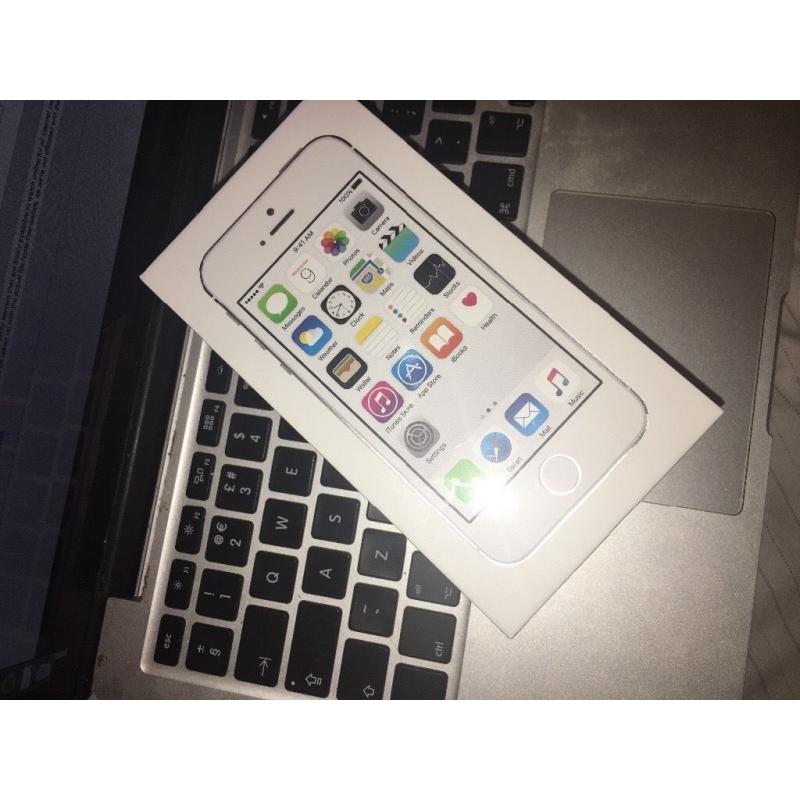 iPhone 5S 16gb Silver BRAND NEW IN BOX (EE)