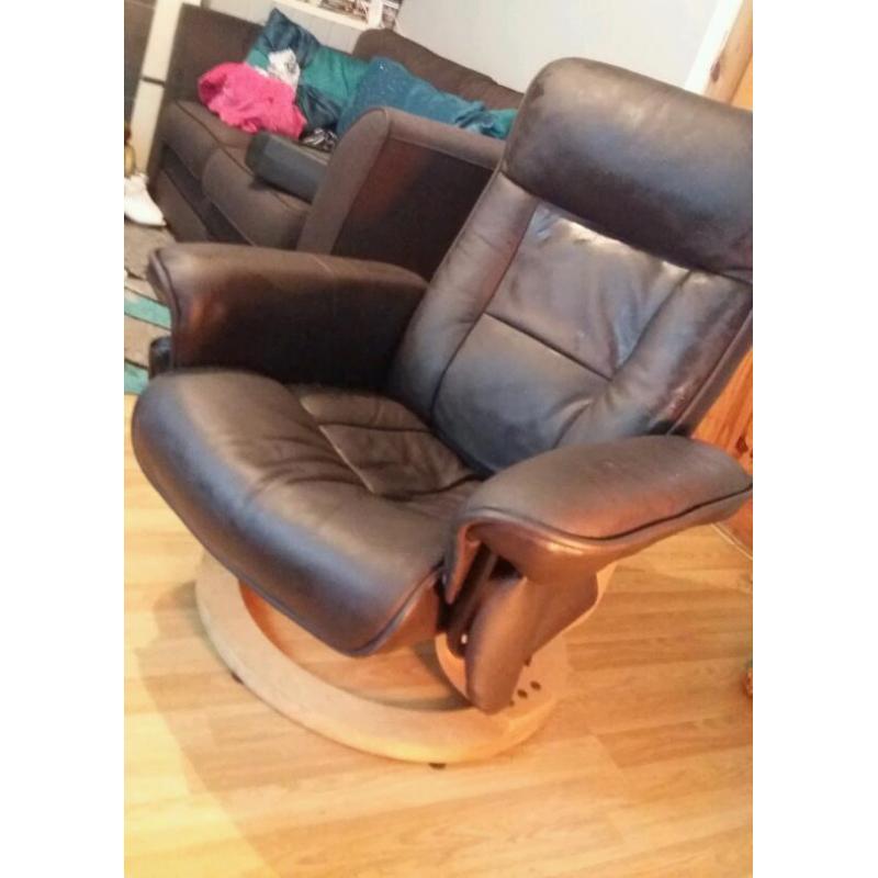 Leather reclining chair brown (office chair)