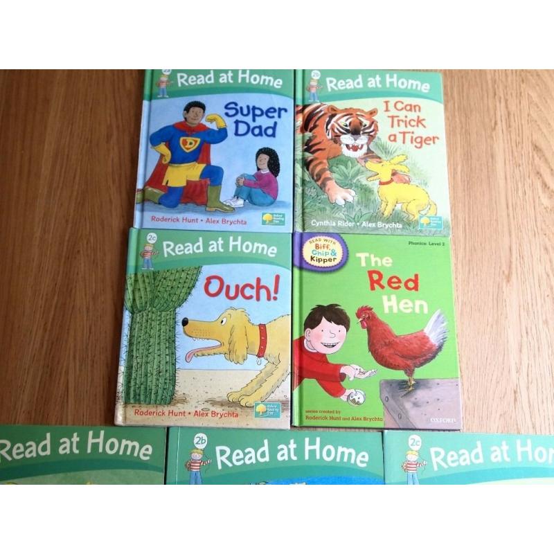 Oxford Reading Tree Biff and Chip books Level 2