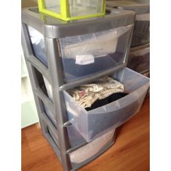 Stackable sturdy plastic storage drawers 6x 4 drawer units