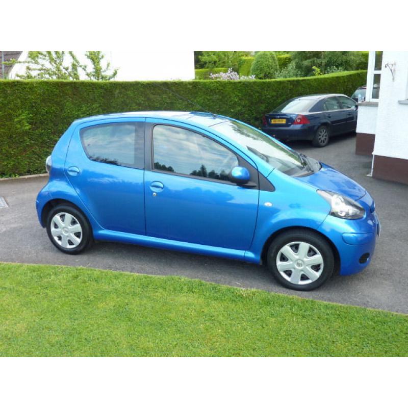 2011 Toyota Aygo 1.0 vvt-i Blue (12 Months Warranty, FSH)