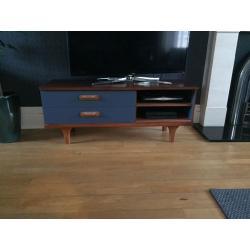 Retro TV unit