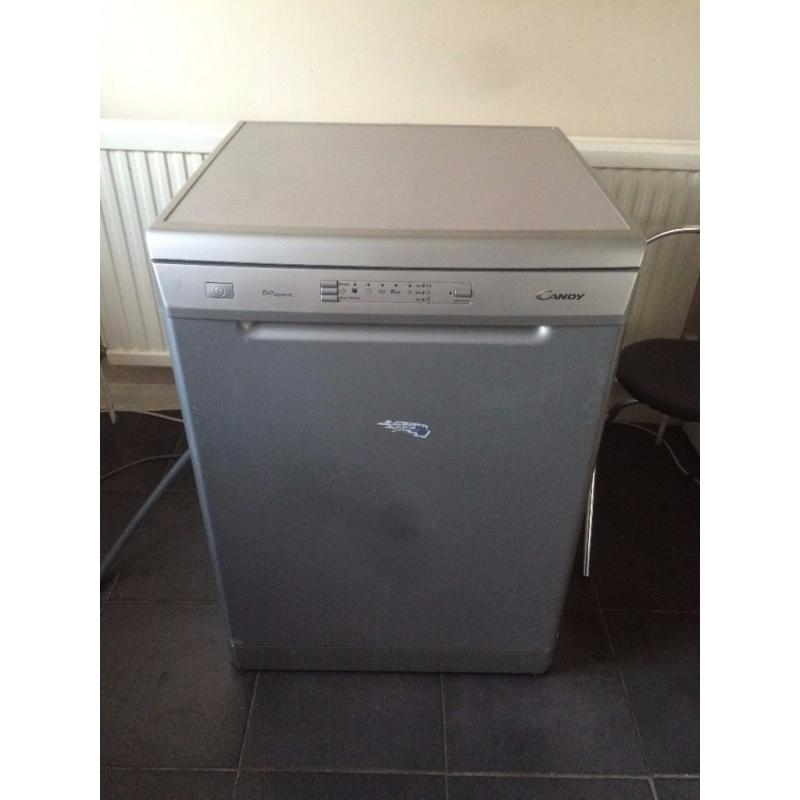 Candy Full Size Dish Washing Machine (in good working order)