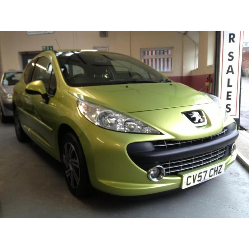 Peugeot 207 1.4 m:play