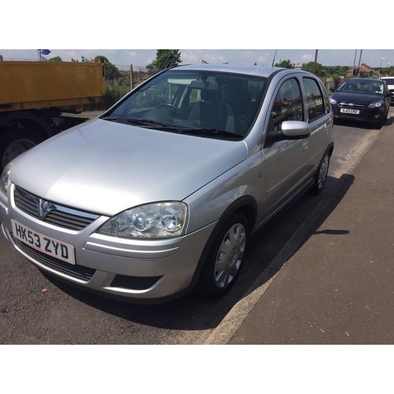 Vauxhall Corsa 1.2 design 5 door 2003