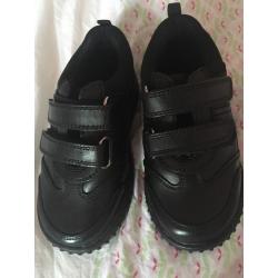 Hush Puppies boys shoes size 7.5