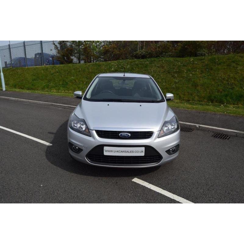 2010 Ford Focus 1.6 Zetec 5dr