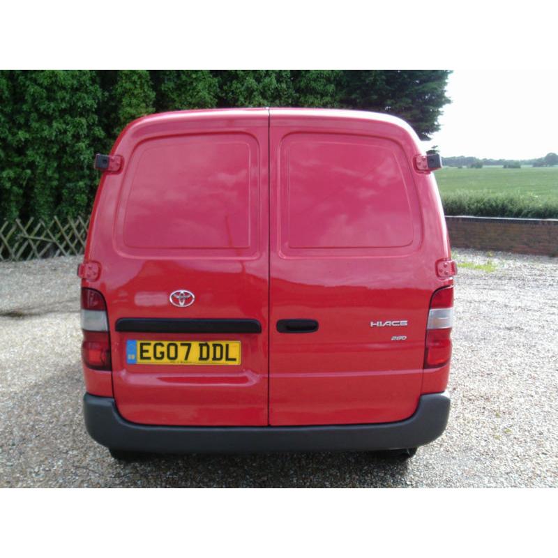 Toyota Hi-Ace 2.5D-4D ( 95 ) 280 (Twin Rear Doors) SWB 07 REG