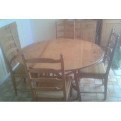 Pine kitchen table and 4 matching chairs