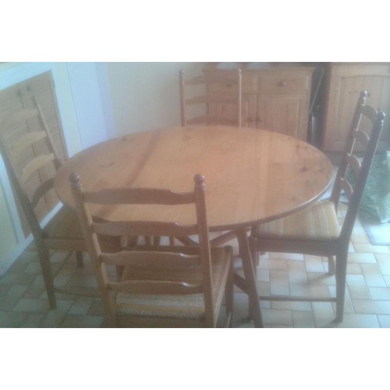 Pine kitchen table and 4 matching chairs