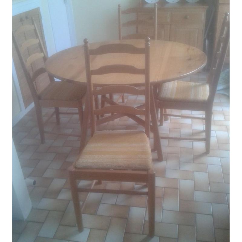 Pine kitchen table and 4 matching chairs