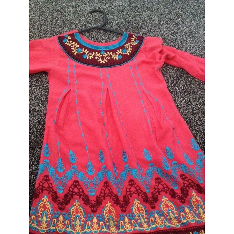 Girls Asian long tunic top/dress age approx age5-7 years