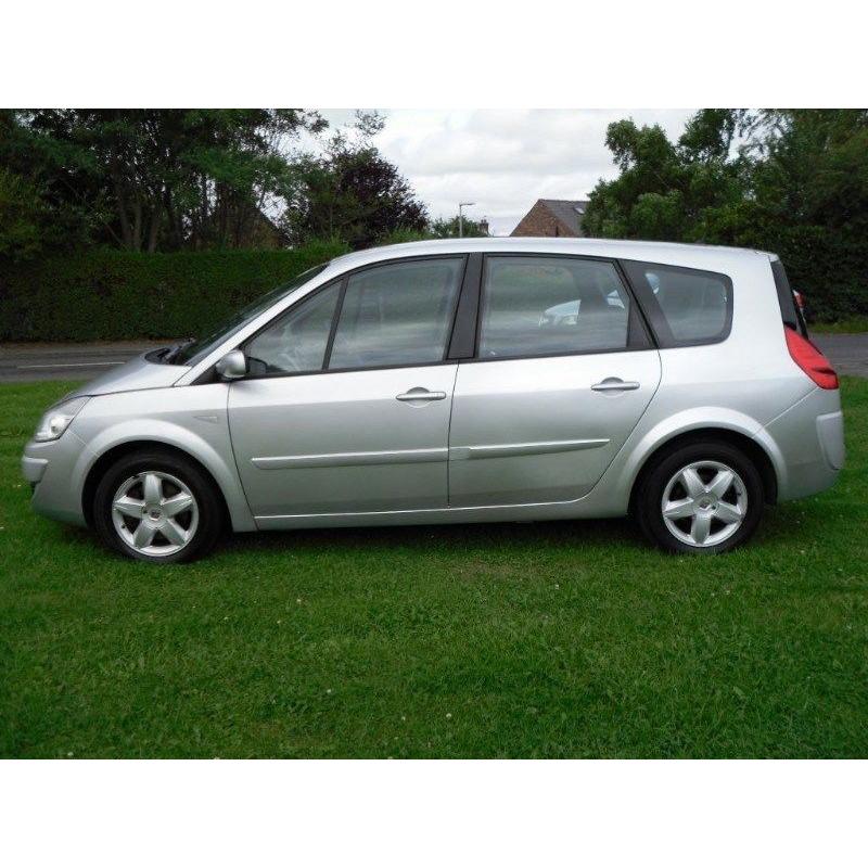 Renault Grand Scenic DYNAMIQUE VVT (silver) 2007