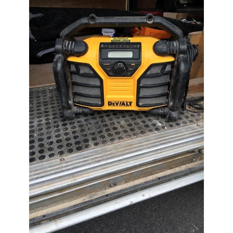 Dewalt radio