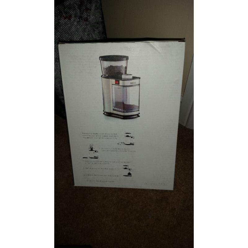 Coffee Machine & Coffee Bean Grinder