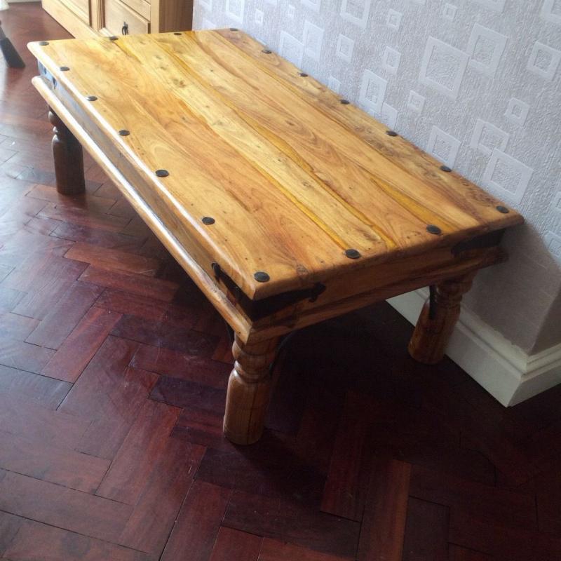 Rustic Style Coffee Table