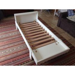 Child Bed (extendable) and mattress