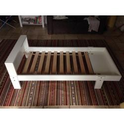 Child Bed (extendable) and mattress