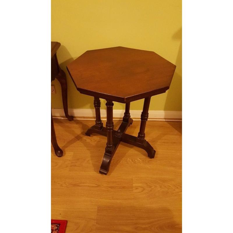 Antique/Vintage Mahogany Occasional Table