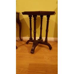 Antique/Vintage Mahogany Occasional Table