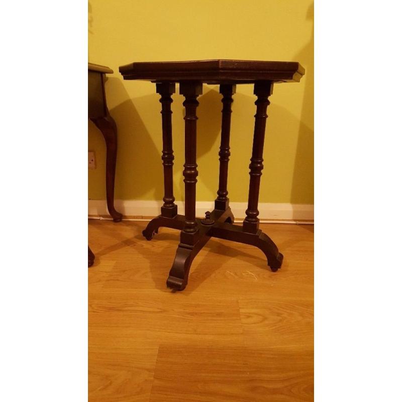 Antique/Vintage Mahogany Occasional Table