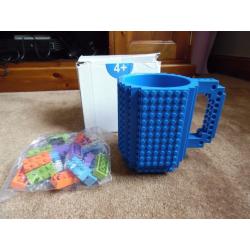 Blue Building Brick Mug brand new never used with bricks