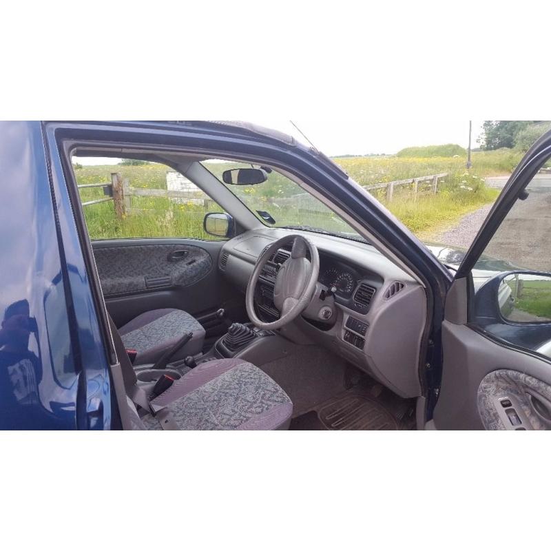 Suzuki vitara 1 year mot