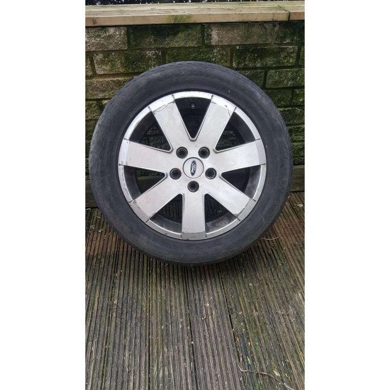 Ford Galaxy alloy wheel