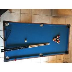 Small folding snooker / pool table excellent condition