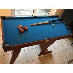 Small folding snooker / pool table excellent condition