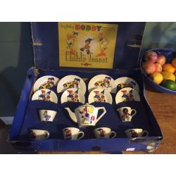 Noddy children's vintage Chad valley tea set. Complete