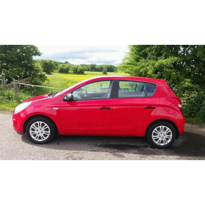 HYUNDAI I20 CLASSIC, 45,000 Miles, Service history, MOT 16/6/17,Excellent condition,Worth Viewing.