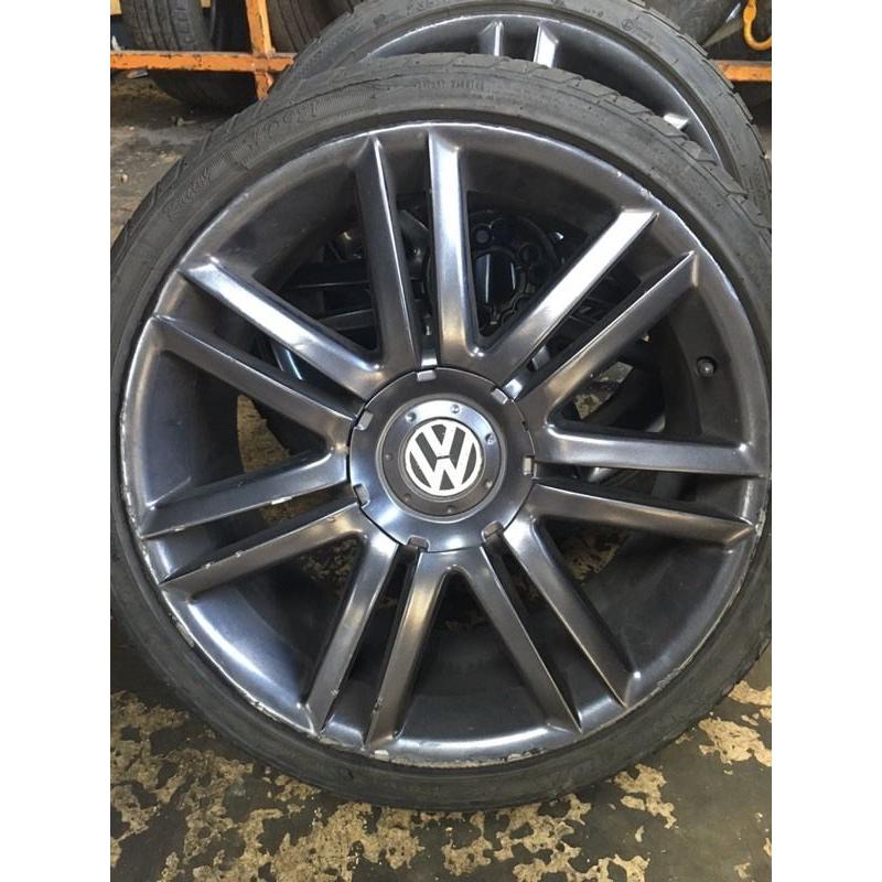 Volkswagen Audi vw 19" alloys, 235 35 19 tyres. Not Renault Honda vauxhall