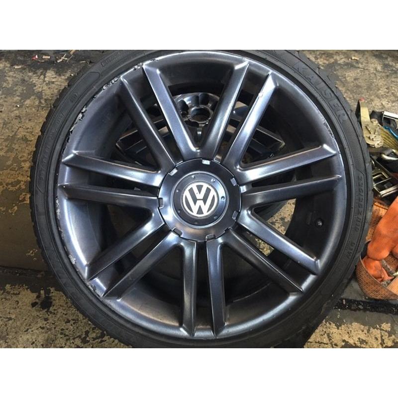 Volkswagen Audi vw 19" alloys, 235 35 19 tyres. Not Renault Honda vauxhall