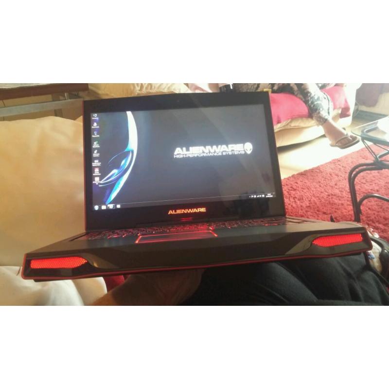 Alienware M14x i7 16gb ram 720gb win 7 (mint condition)