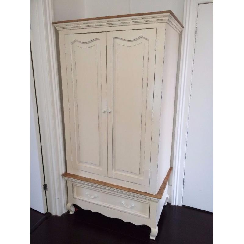 Beautiful solid wood wardrobe - white